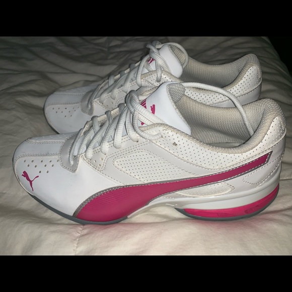 Puma shoes worn once! - Picture 1 of 1